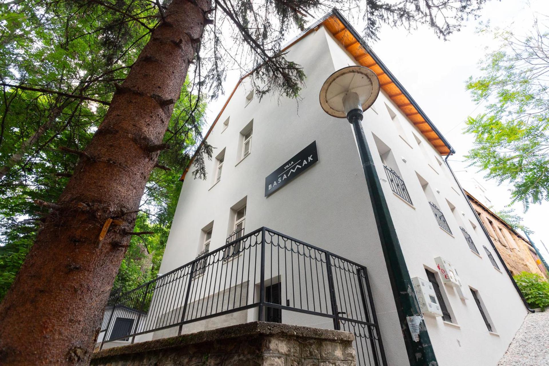 Villa Basamak SJJ Eksteriør bilde